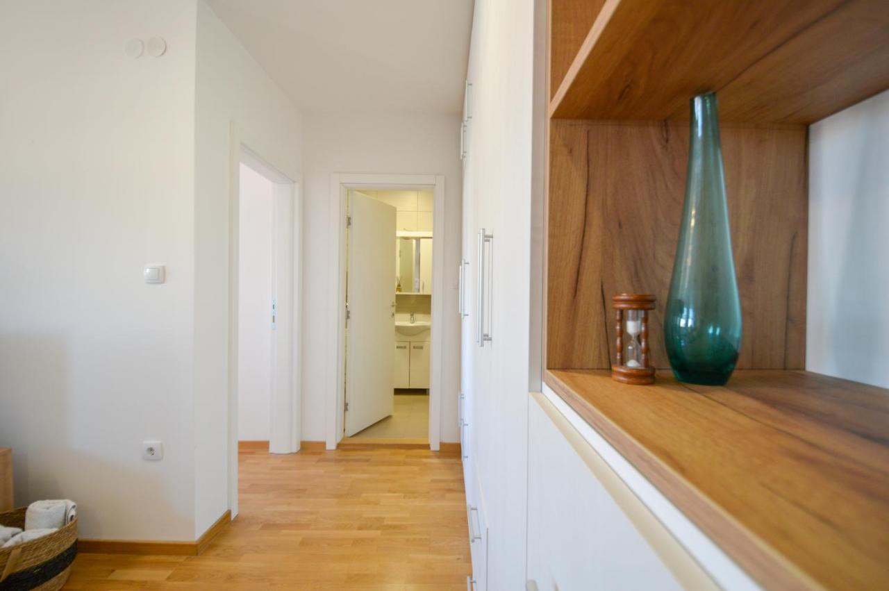 Shine24 - Spacious And Bright Apartment - New Novi Sad Extérieur photo