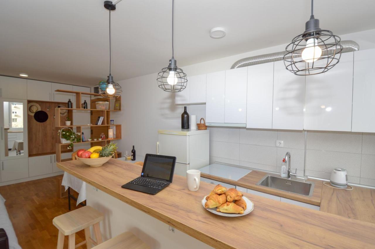 Shine24 - Spacious And Bright Apartment - New Novi Sad Extérieur photo