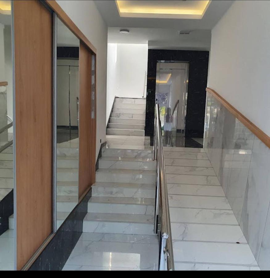 Shine24 - Spacious And Bright Apartment - New Novi Sad Extérieur photo